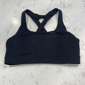 Lululemon size 6 sports bra